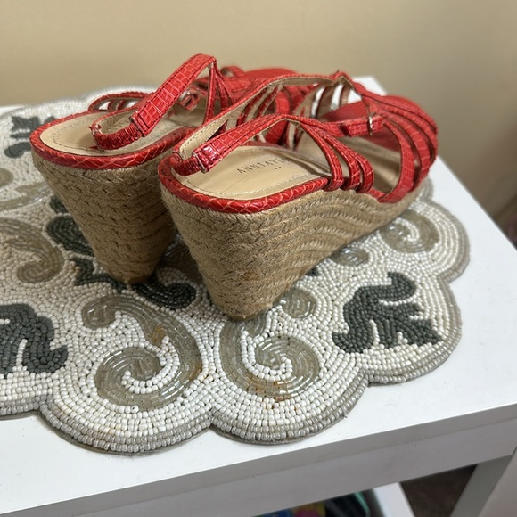 Ann Taylor coral wedge heels - Picture 4 of 9
